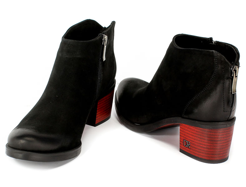 Botki Carinii B3016/NC-360-000-POL-861 Czarny