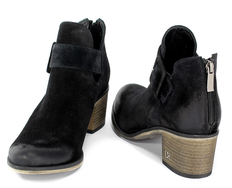 Botki Letnie Carinii B5083-H20-000-000-861 Czarny