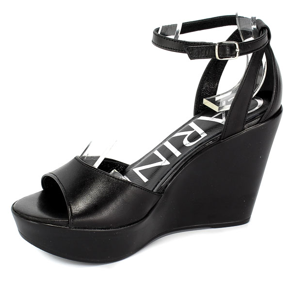 Sandały Carinii B4921-E50-000-000-C82 Czarny