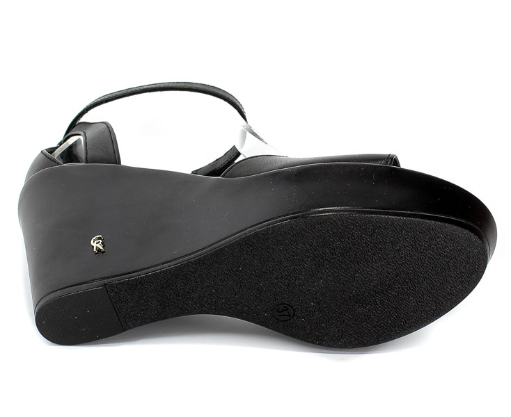 Sandały Carinii B4921-E50-000-000-C82 Czarny