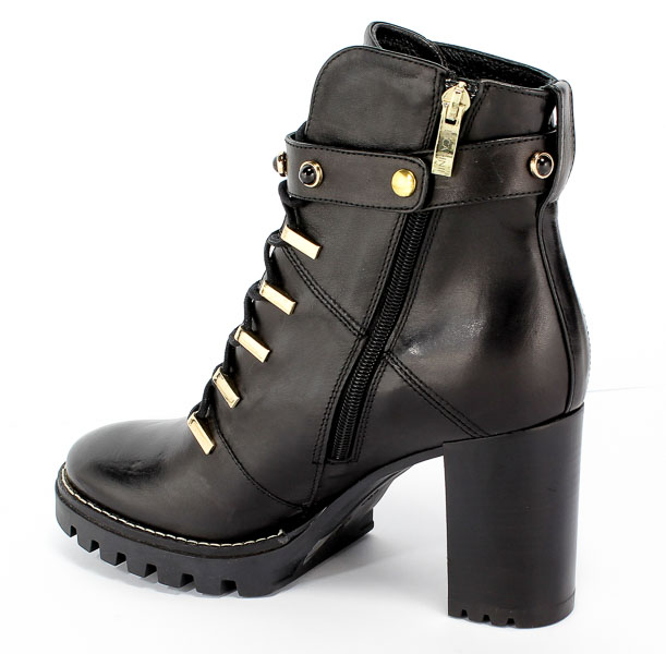 Botki Carinii B4493-E50-000-PSK-D13 Czarny