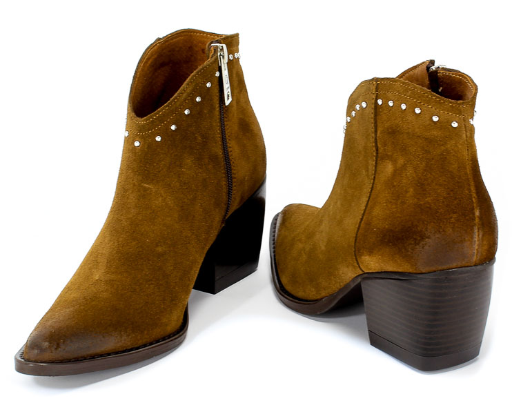 Botki Carinii B5291-M49-000-000-D64 Rudy Skóra