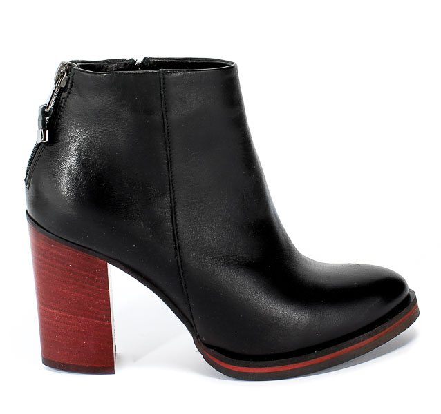 Botki Carinii B4089/B-M10-000-POL-B77 Czarny Skóra