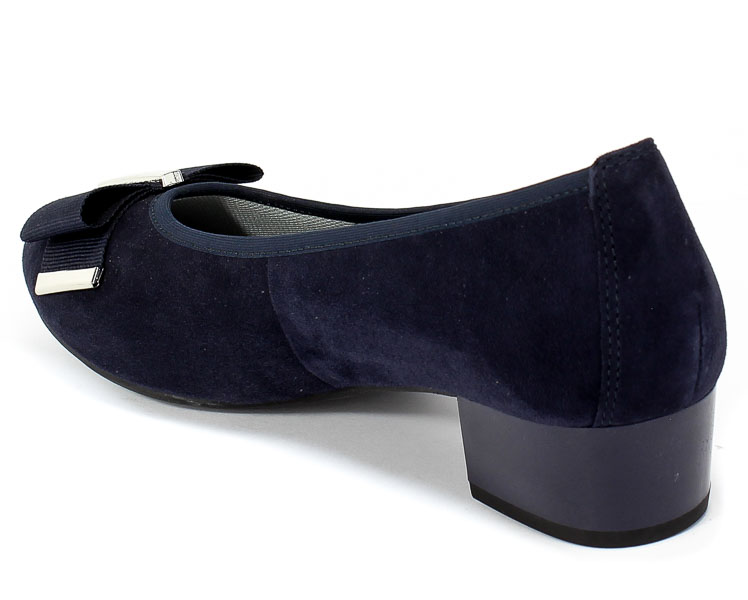 Czółenka Caprice 9-22301-25 833 Ocean Suede Co Granat Skóra