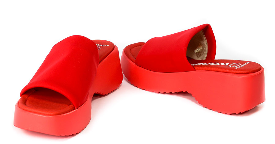 Klapki Wonders D-9701 Licra Mat Rojo