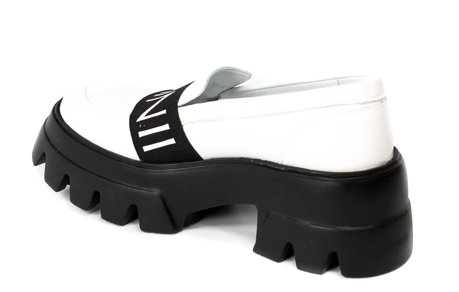 Półbuty Carinii B7959-I81-000-E81 Biały