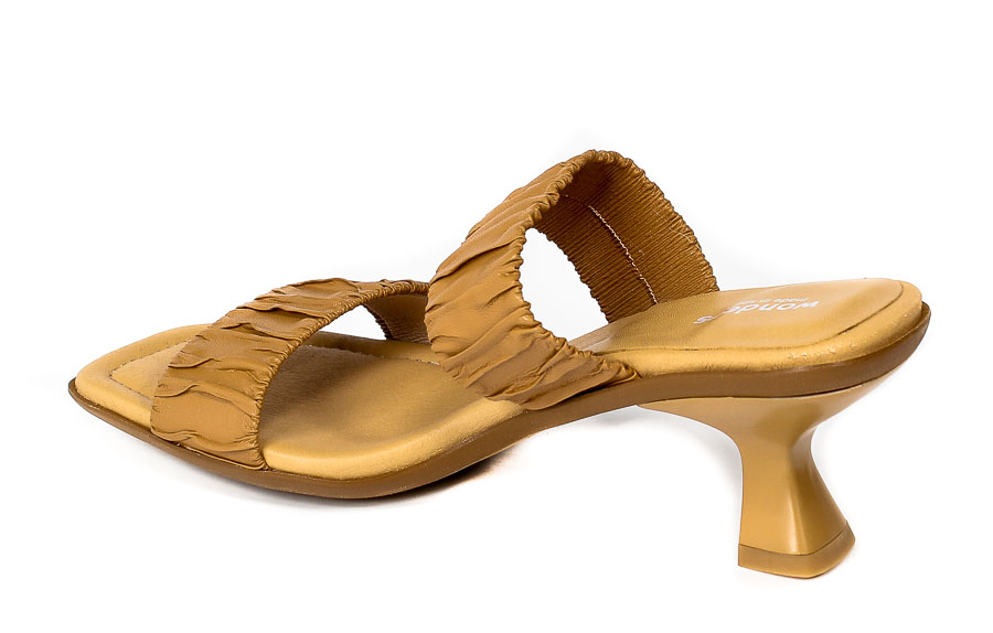 Klapki Wonders F-7802 Elast Frunci Camel