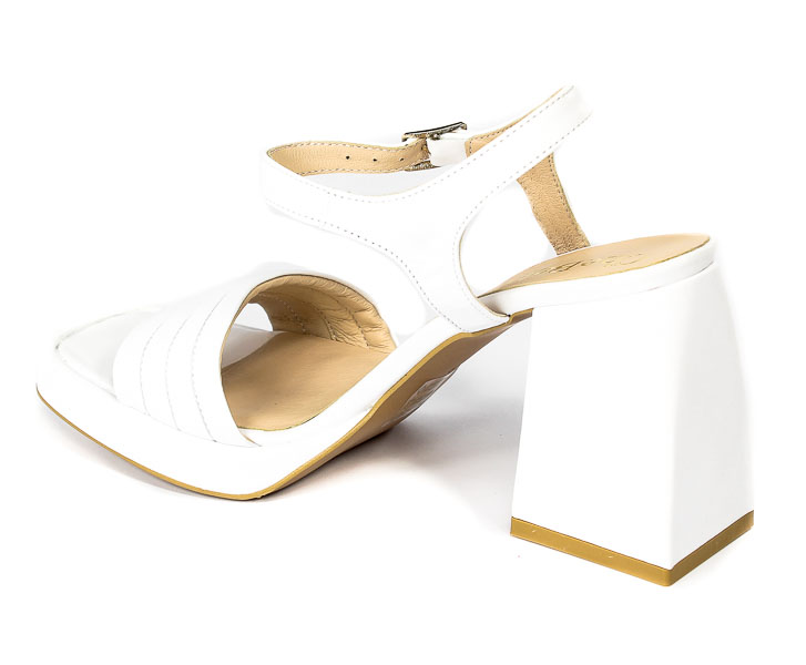 Sandały Chebello 2884-196-S189 Białe