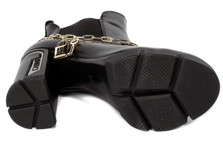 Botki Carinii B8482-E50-000-E36 Czarny