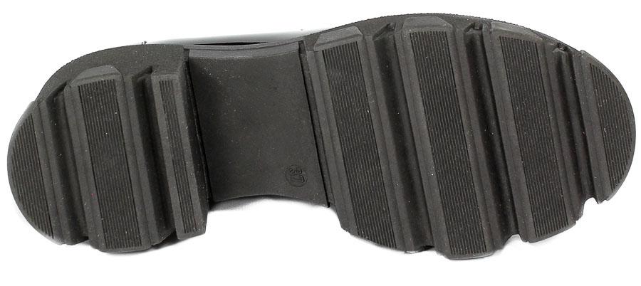 Półbuty Verano 22-681/11Z Czarny Lakier