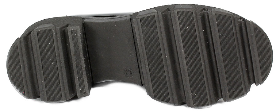 Półbuty Verano 22-681/10/N Czarny Lakier