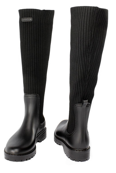 Kozaki Unisa Alerce F22 Black