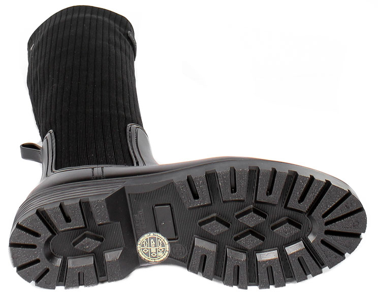 Kozaki Unisa Alerce F22 Black