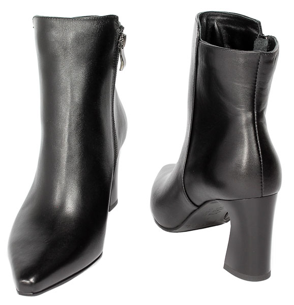 Botki Kotyl 1807 Czarne Lico