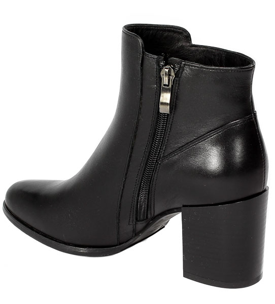 Botki Acord 3621 501 Czarne Lico