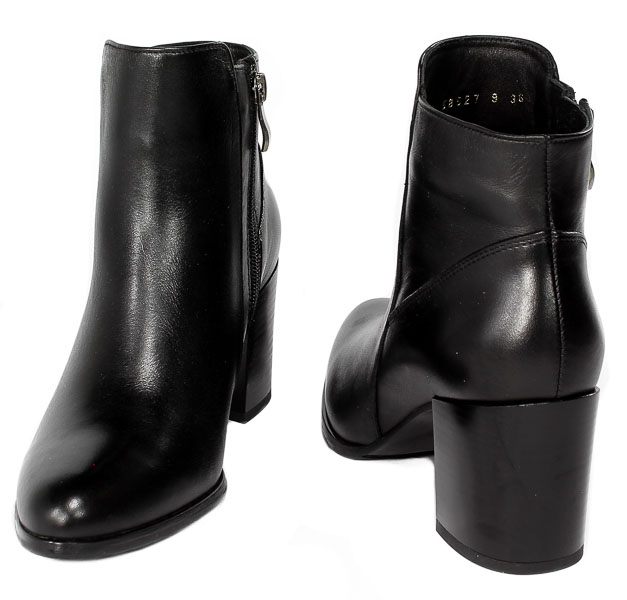 Botki Acord 3621 501 Czarne Lico