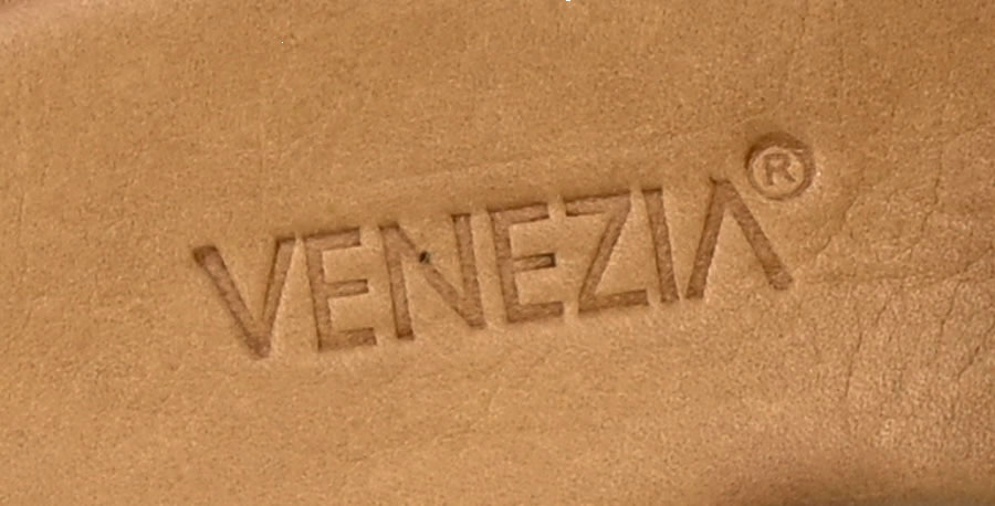 Klapki Venezia P334116 Złote Skórzane