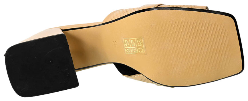 Klapki Boccato 230.1007 Skórzane 22 T 108SYH Beż